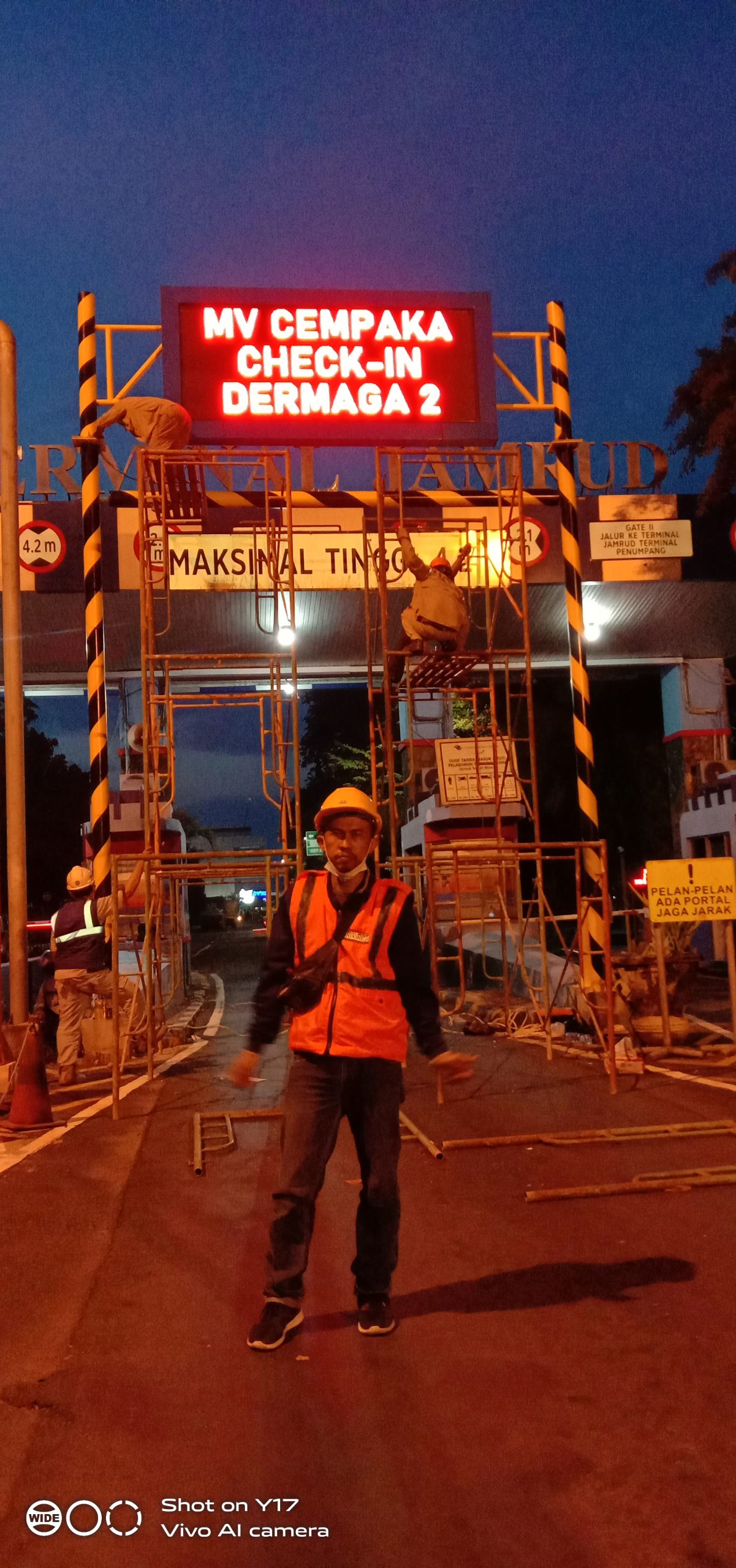 Jual running text surabaya