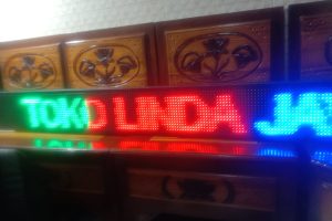 Wa 0838.3060.0218 I Jual running text  Gresik