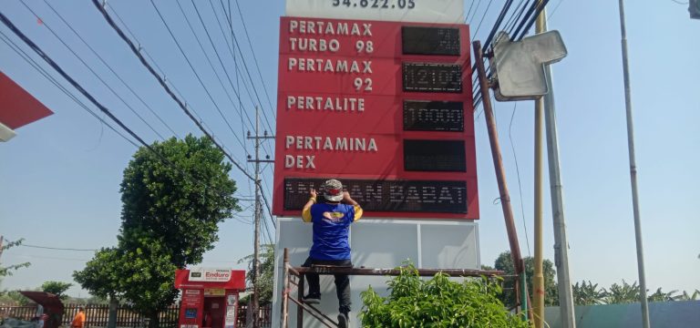 jasa pembuatan totem spbu Sidoarjo, pembuatan totem spbu Sidoarjo, jasa pembuatan totem Sidoarjo, harga pembuatan totem spbu Sidoarjo, totem spbu di Sidoarjo adalah, bahan totem spbu Sidoarjo, foto totem spbu nSidoarjo, totem pom bensin Sidoarjo, totem spbu terbaru Sidoarjo, spbu  Sidoarjo totem, contoh totem spbu Sidoarjo ,Totem spbu