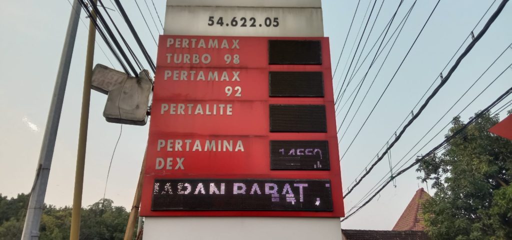 jasa pembuatan totem spbu, pembuatan totem spbu, jasa pembuatan totem, harga pembuatan totem spbu totem spbu adalah, bahan totem spbu, foto totem spbu, totem pom bensin, totem spbu terbaru, spbu totem, contoh totem spbu,